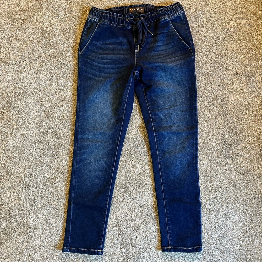 Lincoln Outfitters Pull On Jeans